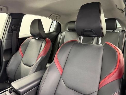 Certified 2025 Toyota Prius Plug-In Hybrid FWD image 24