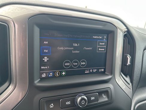 Used 2025 Chevrolet Silverado 1500 Custom Trail Boss w/ LPO, Dark Essentials Package image 23