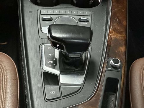 Used 2019 Audi A4 2.0T Premium Plus w/ Premium Plus Package image 16