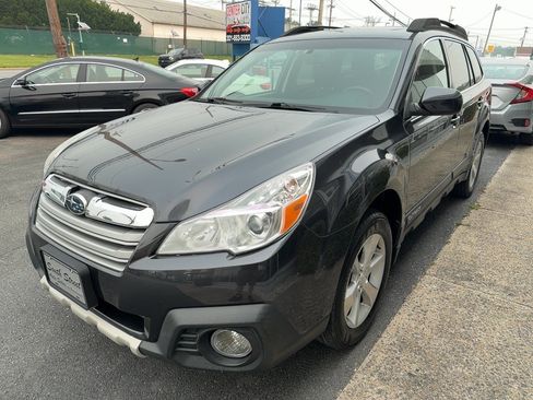 Used 2013 Subaru Outback 2.5i Limited w/ Moonroof Pkg AWD/4WD image 5