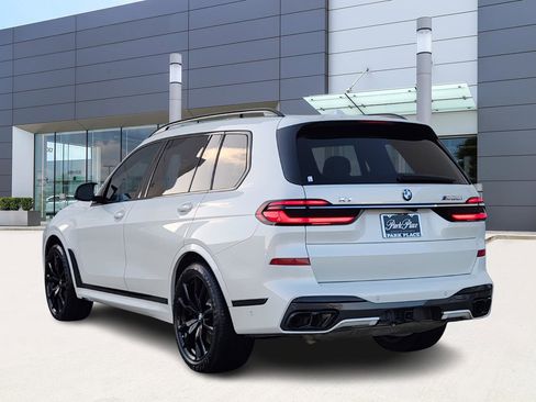 Used 2023 BMW X7 M60i w/ Executive Package image 4