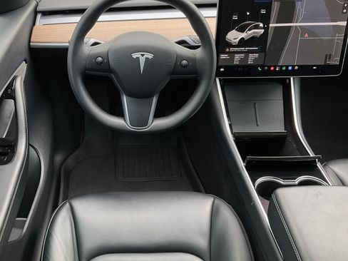 Used 2020 Tesla Model Y Long Range AWD/4WD image 28