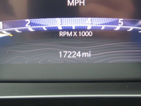 Used 2025 Jeep Grand Cherokee Altitude AWD/4WD image 25