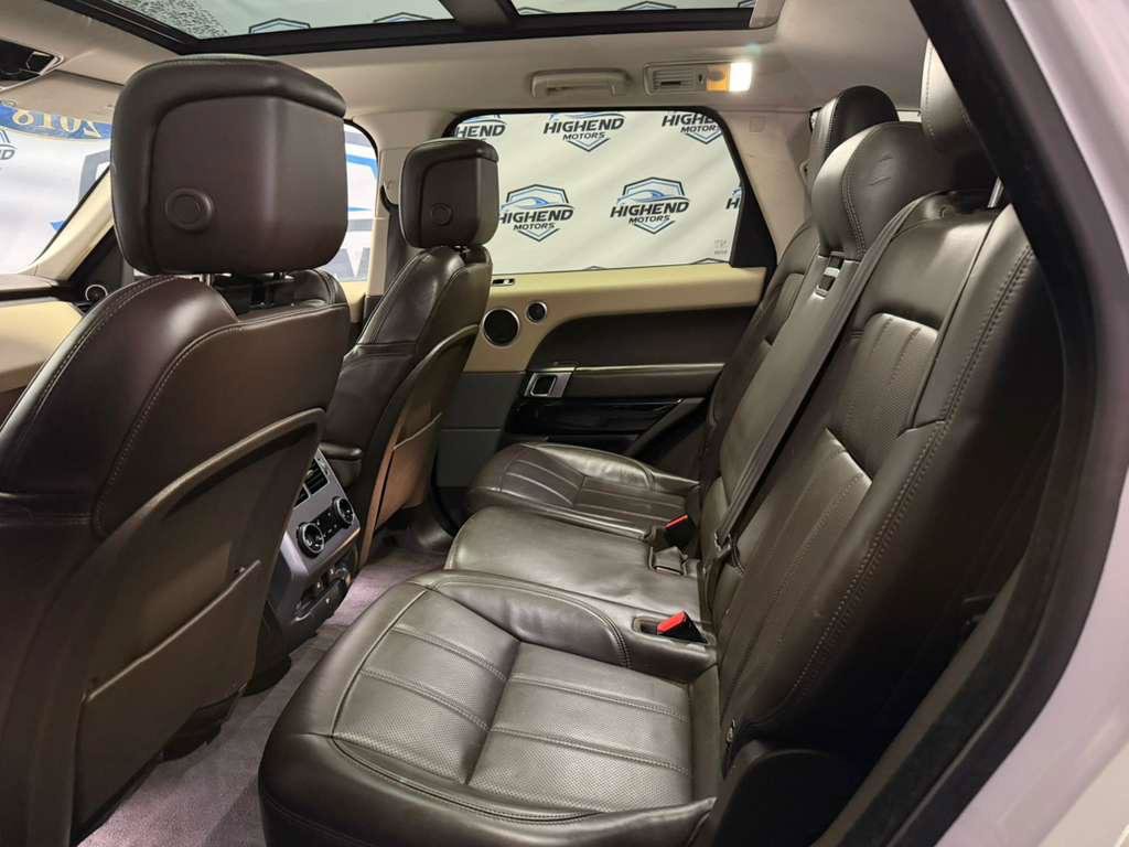 Used 2018 Land Rover Range Rover Sport HSE AWD/4WD image 17