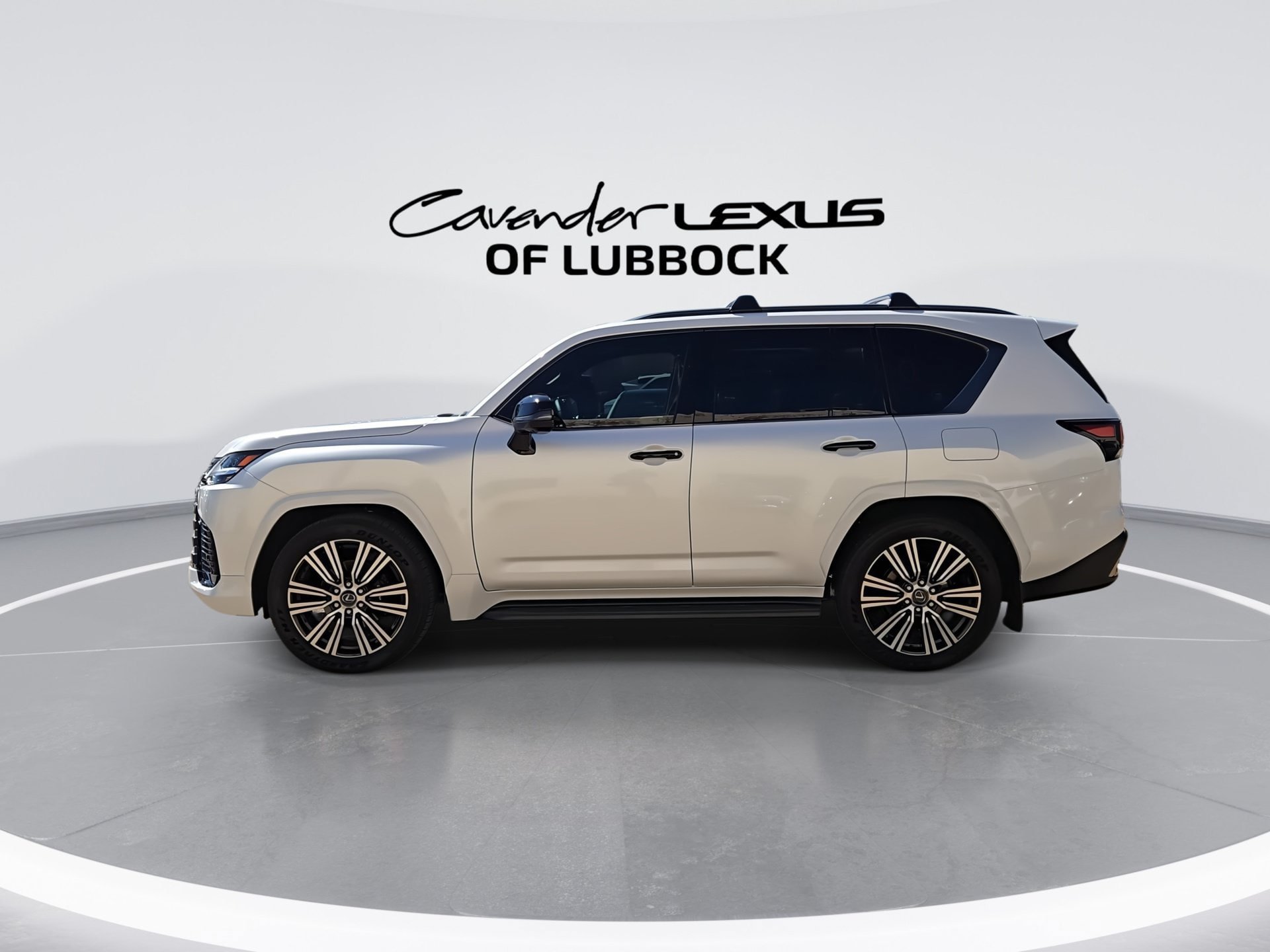 Used 2026 Lexus LX 600 4WD w/ Appearance Package image 5