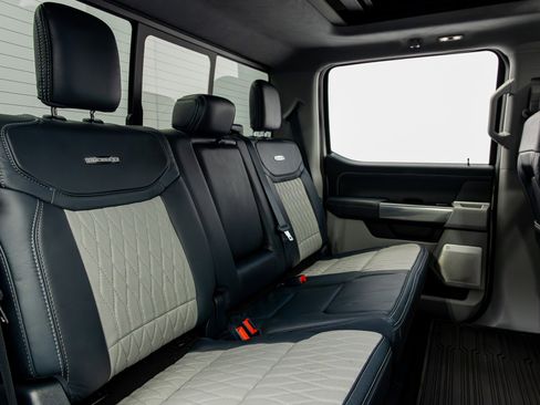 Used 2024 Ford F250 Limited w/ FX4 Off-Road Package AWD/4WD image 36