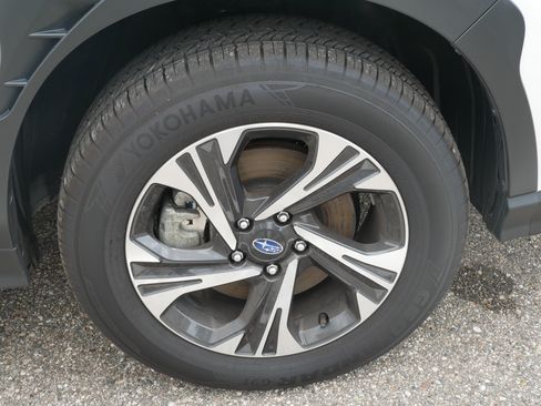 Used 2026 Subaru Crosstrek 2.5i Premium AWD/4WD image 15