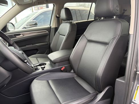 Used 2019 Volkswagen Atlas SE w/ Panoramic Sunroof Package image 17