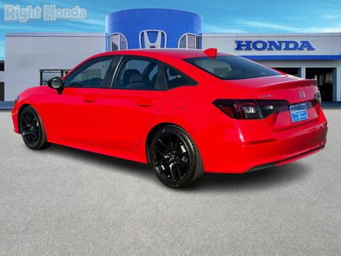 Used 2025 Honda Civic Sport image 4