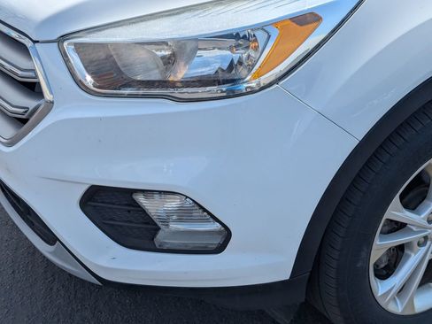 Used 2017 Ford Escape SE AWD/4WD image 11