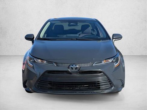 Used 2024 Toyota Corolla LE FWD image 2