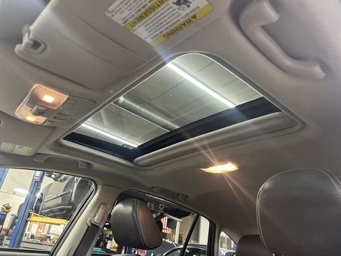 Used 2014 Subaru Crosstrek 2.0i Limited image 15