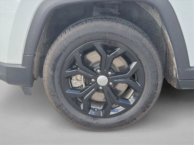 Used 2024 Jeep Compass Latitude AWD/4WD image 14