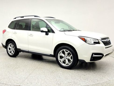 Used 2018 Subaru Forester 2.5i Touring AWD/4WD image 3