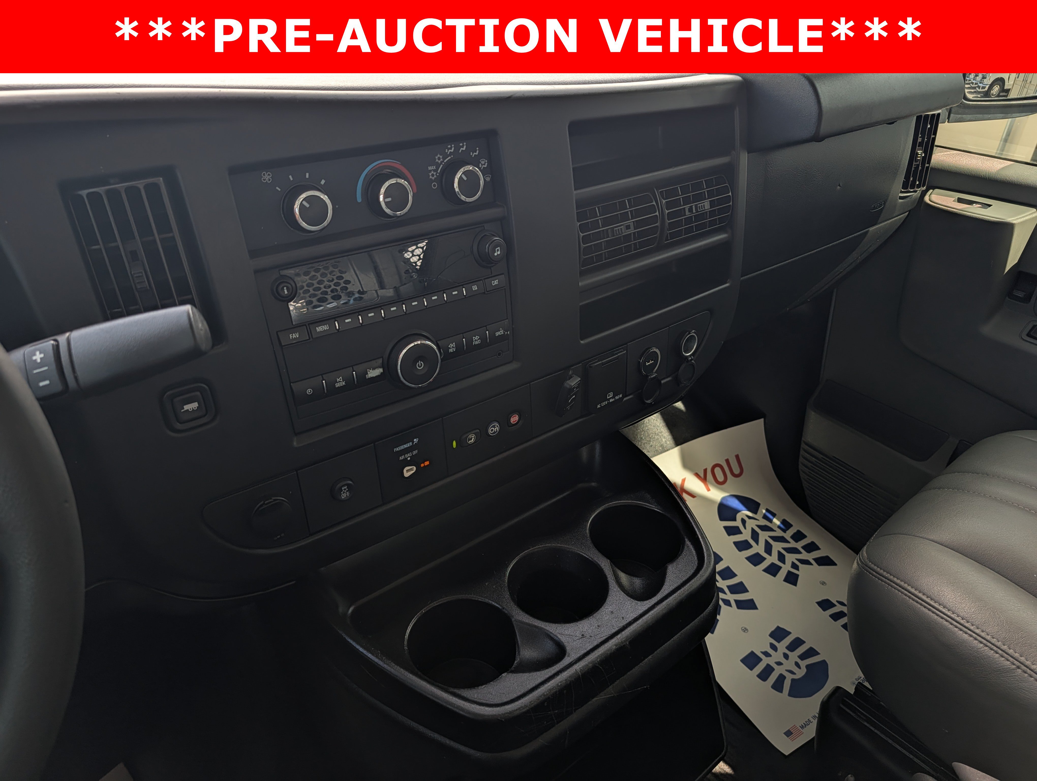 Used 2018 Chevrolet Express 2500 w/ Driver Convenience Package RWD image 27