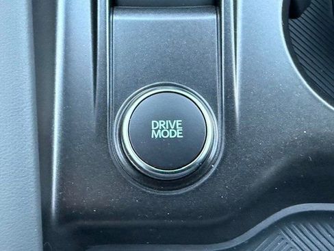 New 2026 Ford Explorer Active w/ Active Comfort Package image 24