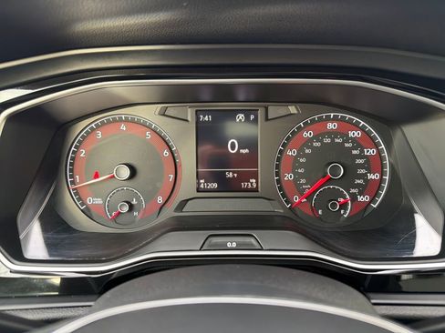 Used 2019 Volkswagen Jetta R-Line image 16