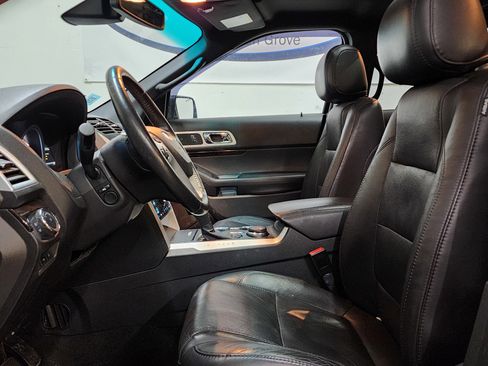 Used 2015 Ford Explorer Limited w/ Equipment Group 302A image 13