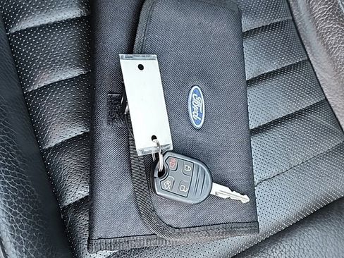 Used 2011 Ford Mustang GT Premium w/ Security Pkg RWD image 27