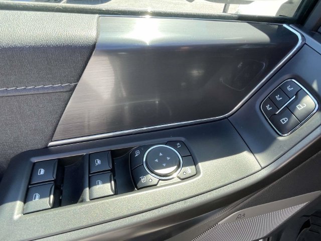 Used 2026 Ford F150 Lariat w/ Equipment Group 501A Mid AWD/4WD image 17
