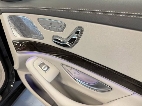 Used 2015 Mercedes-Benz S 550 4MATIC Sedan image 40