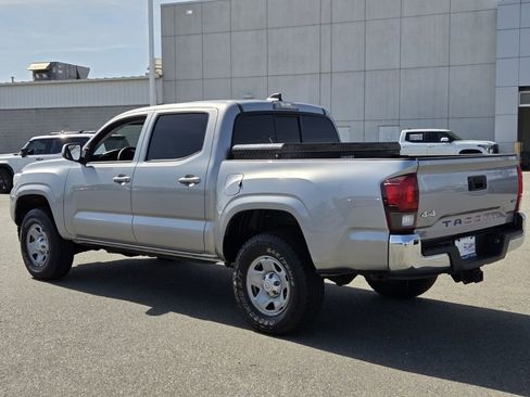 Used 2021 Toyota Tacoma SR AWD/4WD image 3