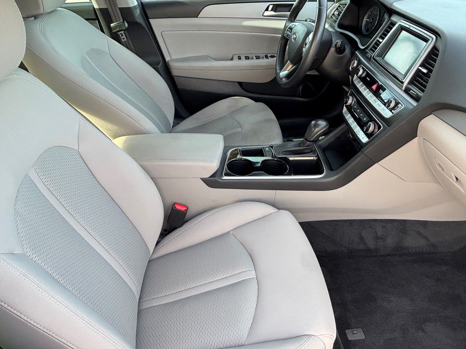 Used 2018 Hyundai Sonata SEL FWD image 31