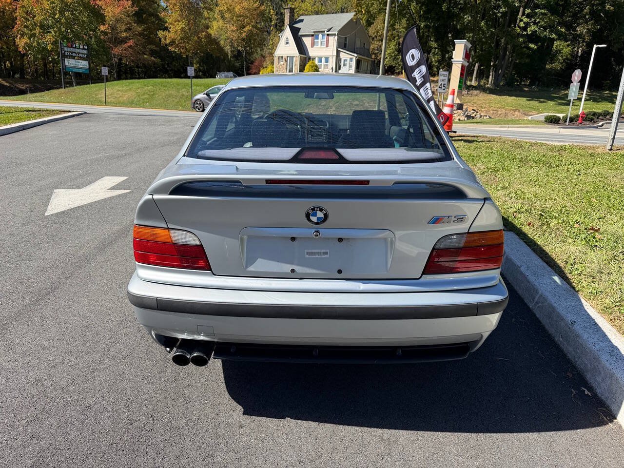 Used 1997 BMW M3 Coupe RWD image 4