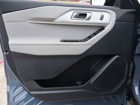 New 2026 Ford Explorer Active AWD/4WD image 22