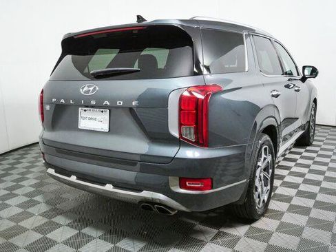 Used 2022 Hyundai Palisade Calligraphy FWD image 4