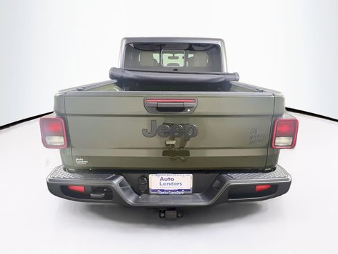 Used 2023 Jeep Gladiator Willys image 6