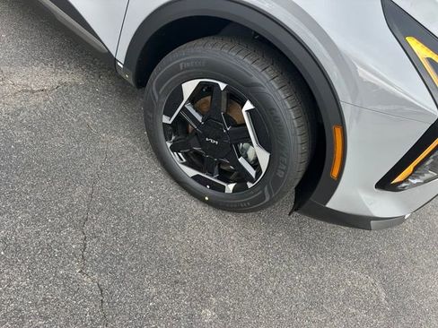 New 2026 Kia Sportage S image 13