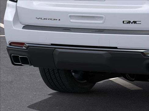 Used 2026 GMC Yukon Denali Ultimate w/ LPO, Floor Liner Package image 14