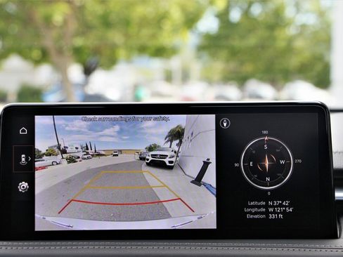 Used 2022 Genesis G70 2.0T image 30