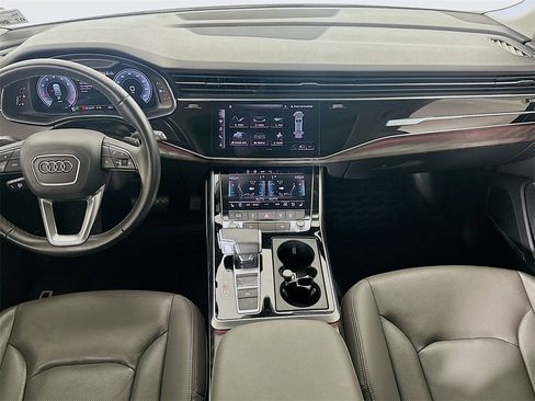 Used 2021 Audi Q8 Premium Plus w/ Premium Plus Package image 18
