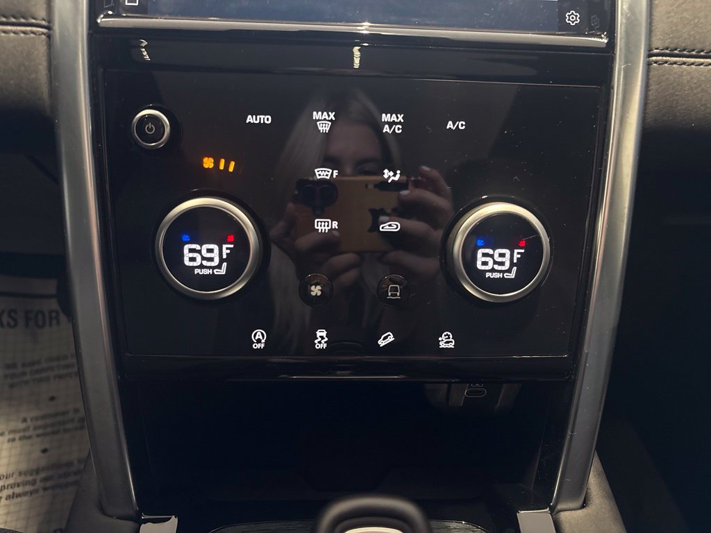 Used 2023 Land Rover Discovery Sport SE AWD/4WD image 38