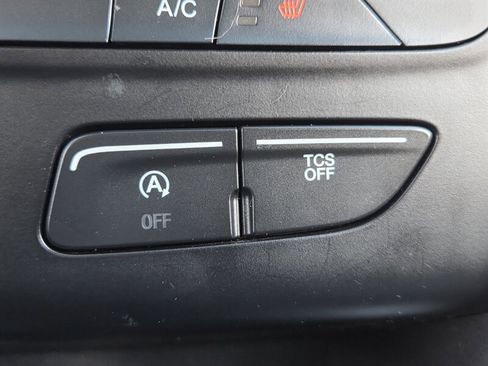 Used 2019 Ford Escape SE image 33