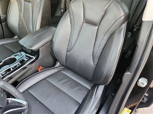 Used 2021 Buick Envision Essence w/ Sport Touring Package image 11