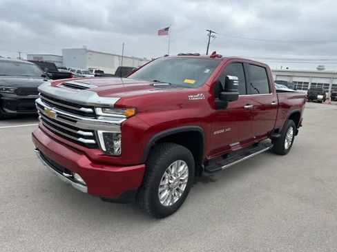 Used 2022 Chevrolet Silverado 2500 High Country w/ Technology Package image 2