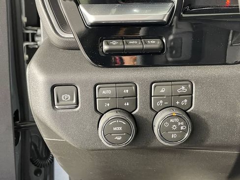 New 2026 Chevrolet Silverado 1500 LTZ w/ LTZ Premium Package AWD/4WD image 11