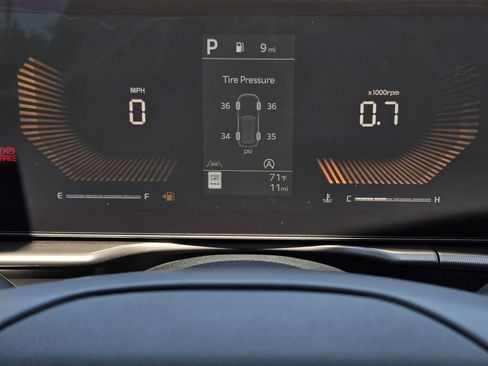 New 2026 Kia Sportage EX image 13