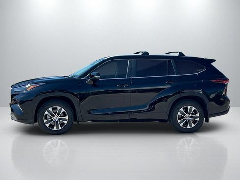 Used 2026 Toyota Highlander XLE AWD/4WD image 8