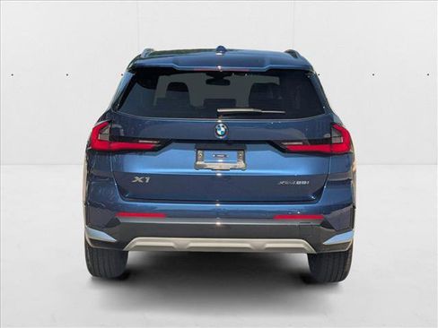 Used 2025 BMW X1 xDrive28i w/ Convenience Package image 8