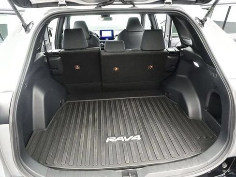 Used 2023 Toyota RAV4 SE AWD/4WD image 12