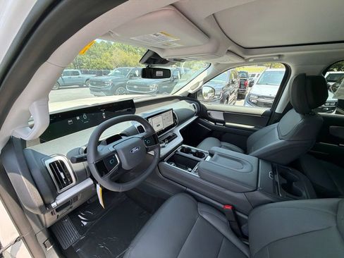 New 2027 Ford Expedition Max Active RWD image 8