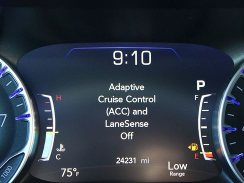 Used 2023 Chrysler Pacifica Limited w/ Uconnect Theater Family Group AWD/4WD image 26