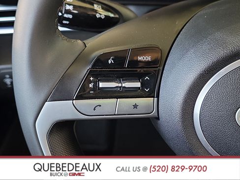 Used 2025 Hyundai Elantra SEL FWD image 15