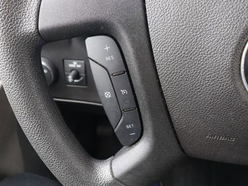 Used 2024 Chevrolet Express 2500 w/ Driver Convenience Package image 18