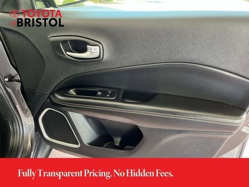Used 2018 Jeep Compass Sport w/ Tech Group AWD/4WD image 21