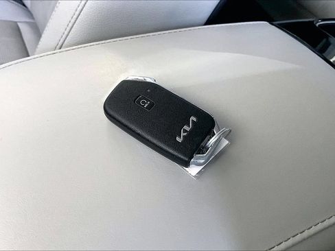 Used 2022 Kia Telluride EX w/ EX Premium Package AWD/4WD image 35